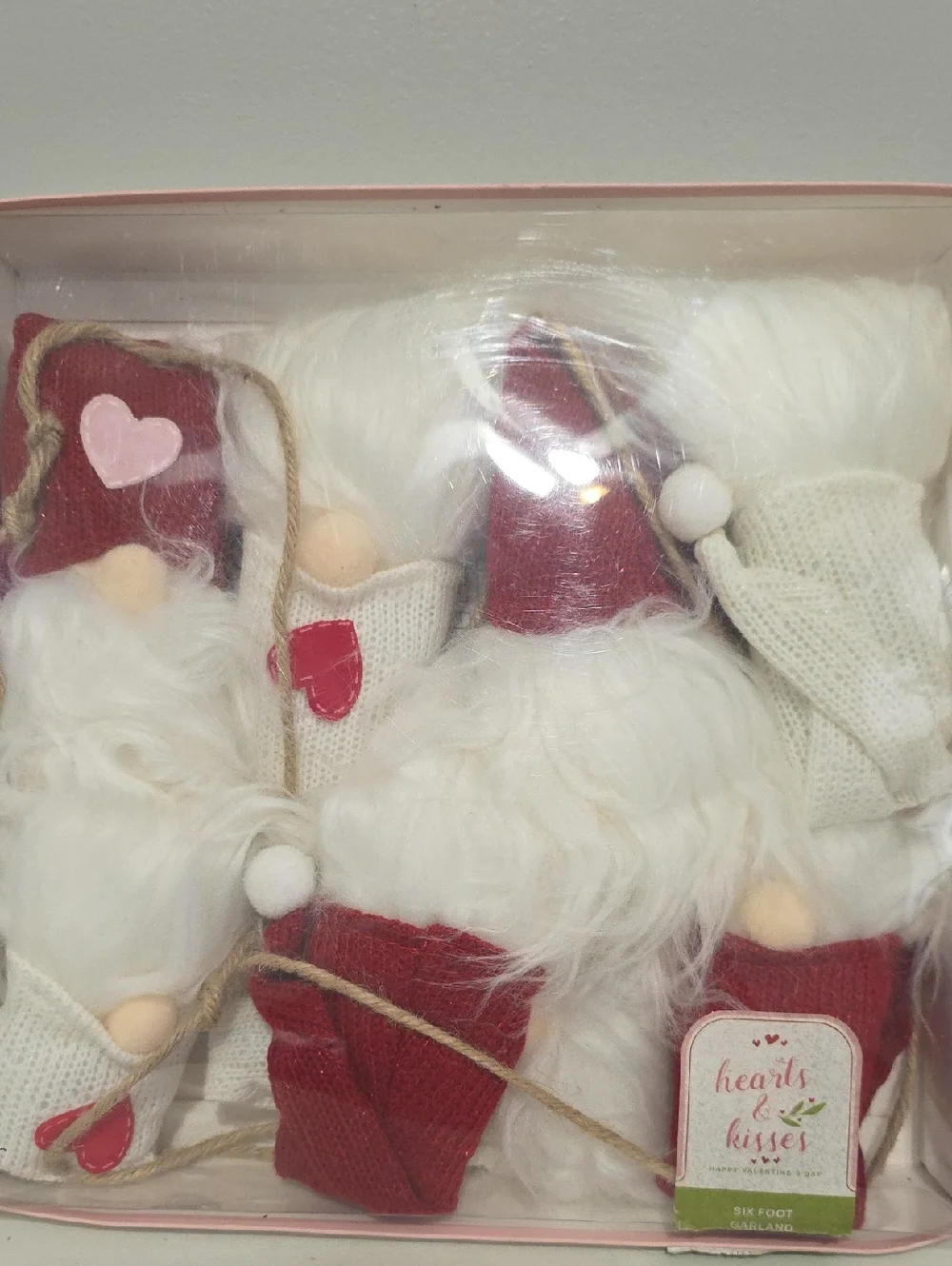 Valentine Gnome Garland in Red and White - Hearts & Kisses